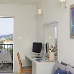 Vigles Sea View, Philian And Apart Otel