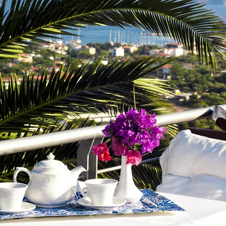 Vigles Sea View, Philian And 4*