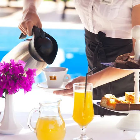 Vigles Sea View, Philian And