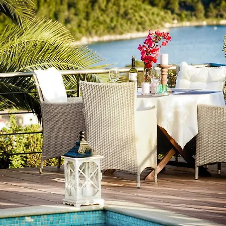 Vigles Sea View, Philian And 4*