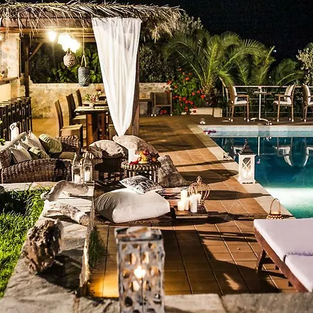 Vigles Sea View, Philian And