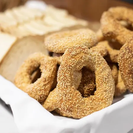 Vigles Sea View, Philian And