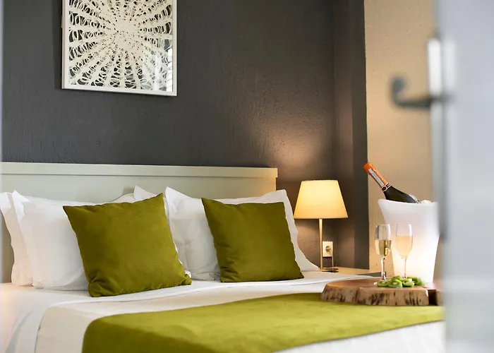 Vigles Sea View, Philian And