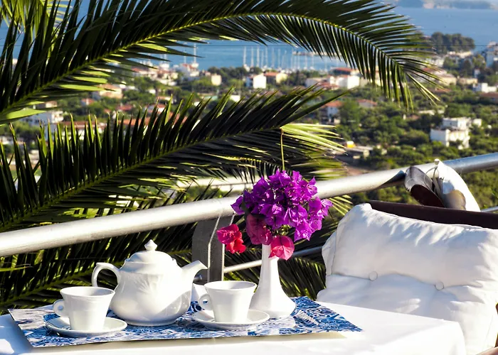 Vigles Sea View, Philian And 4*