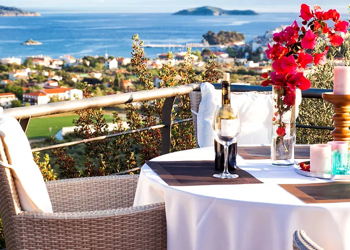 Vigles Sea View, Philian And 4*