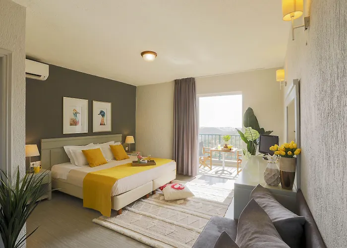 Vigles Sea View, Philian And 4*